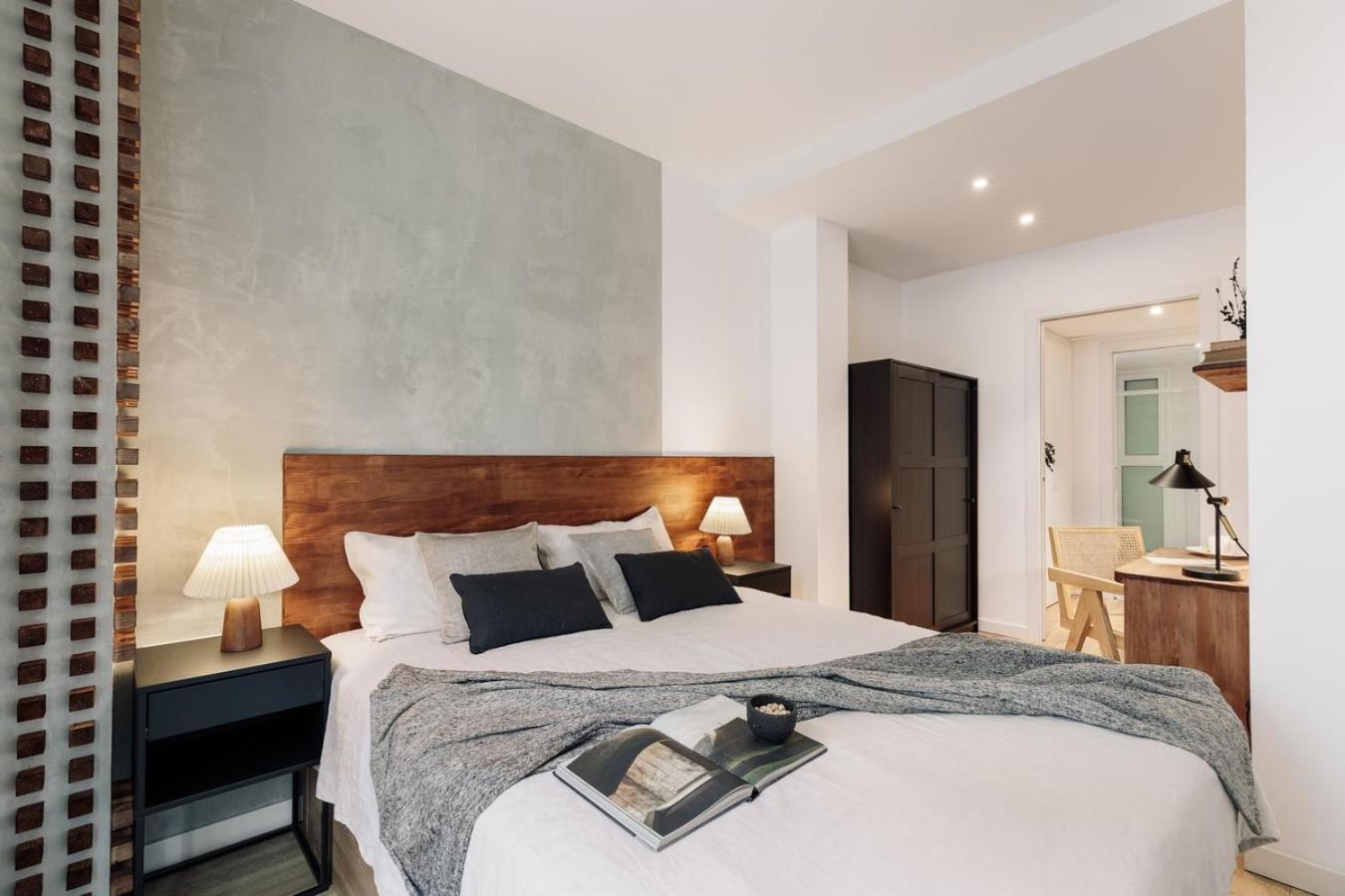 Apartment Ebre - 1 Bedroom And Balcony In Eixampre Esquerre